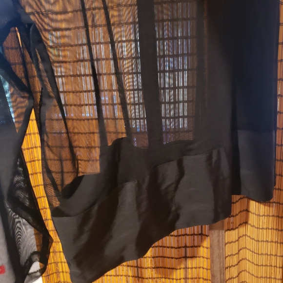 Casual zippered top - Picture 3 of 4